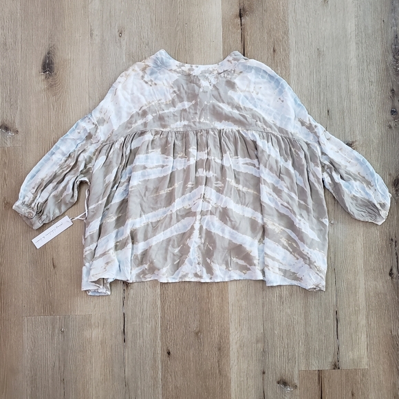 YOUNG FABULOUS & BROKE Printed Tie Die Front Top - Picture 7 of 7